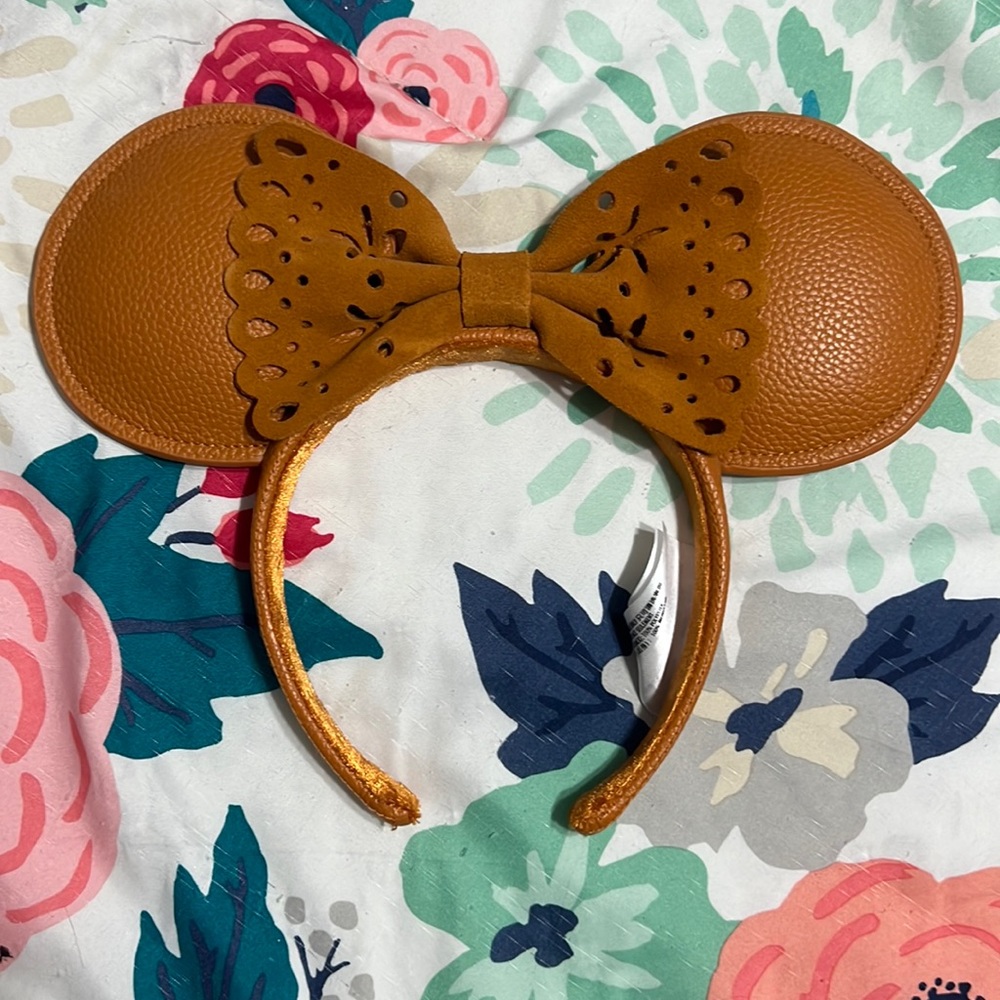 Brand new shop Disney ears